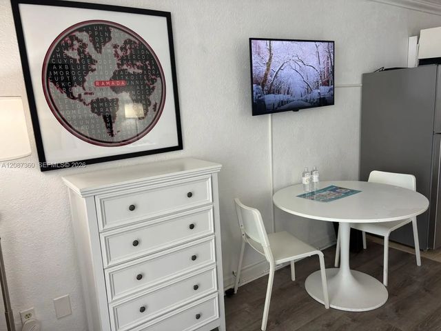 3 of 21 - 19201 Collins Avenue #747, Sunny Isles Beach, FL