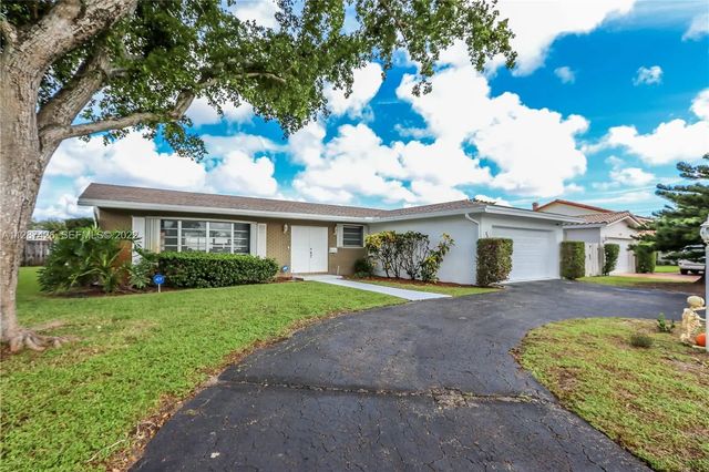 3 of 22 - 5017 Roosevelt Street, Hollywood, FL
