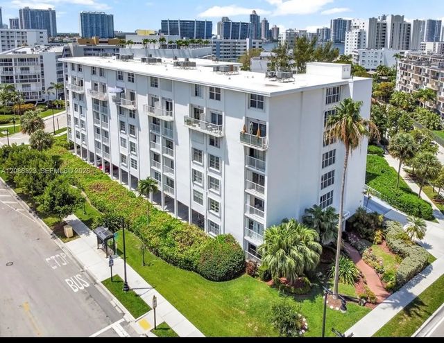 17800 Atlantic Boulevard #204, Sunny Isles Beach