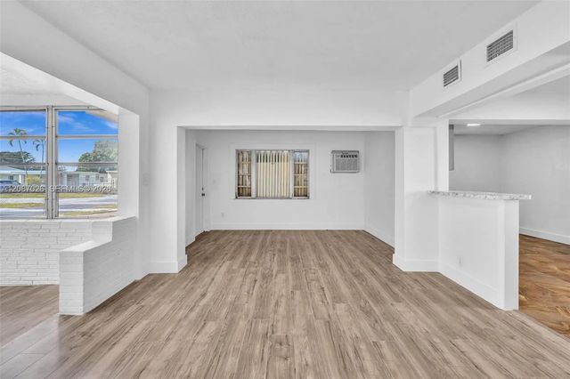 3 of 32 - 1824 Nw 25th Avenue, Fort Lauderdale, FL