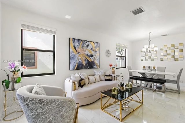 3 of 15 - 9358 W 33rd Way, Hialeah, FL