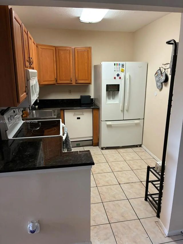 5 of 11 - 480 Nw 20th Street #307, Boca Raton, FL