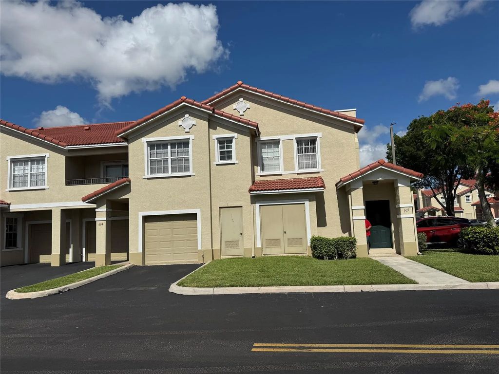 605 Belmont Lane #605, North Lauderdale
