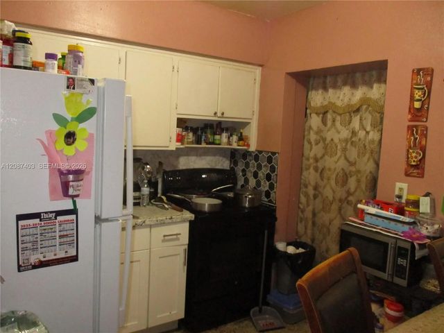 3 of 21 - 765 Nw 12th Street, Homestead, FL