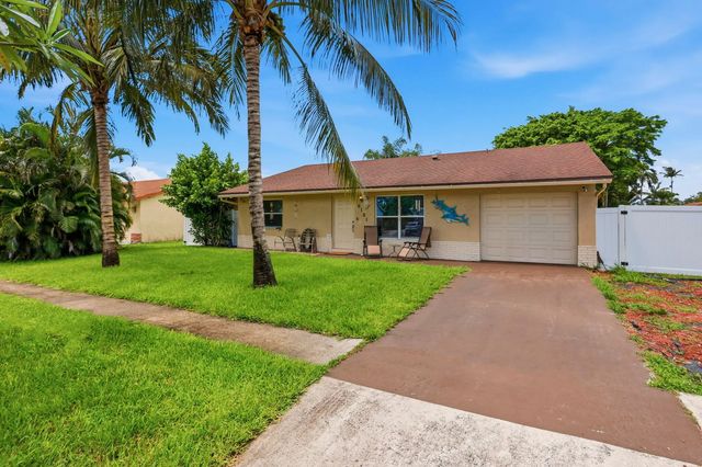 6101 Carthage Circle S, Lake Worth