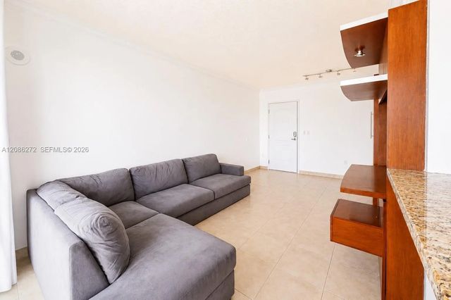 3 of 21 - 110 Washington Avenue #1802, Miami Beach, FL