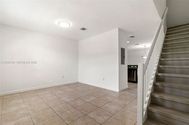 4 of 28 - 3217 Se 4th Street #3217, Homestead, FL