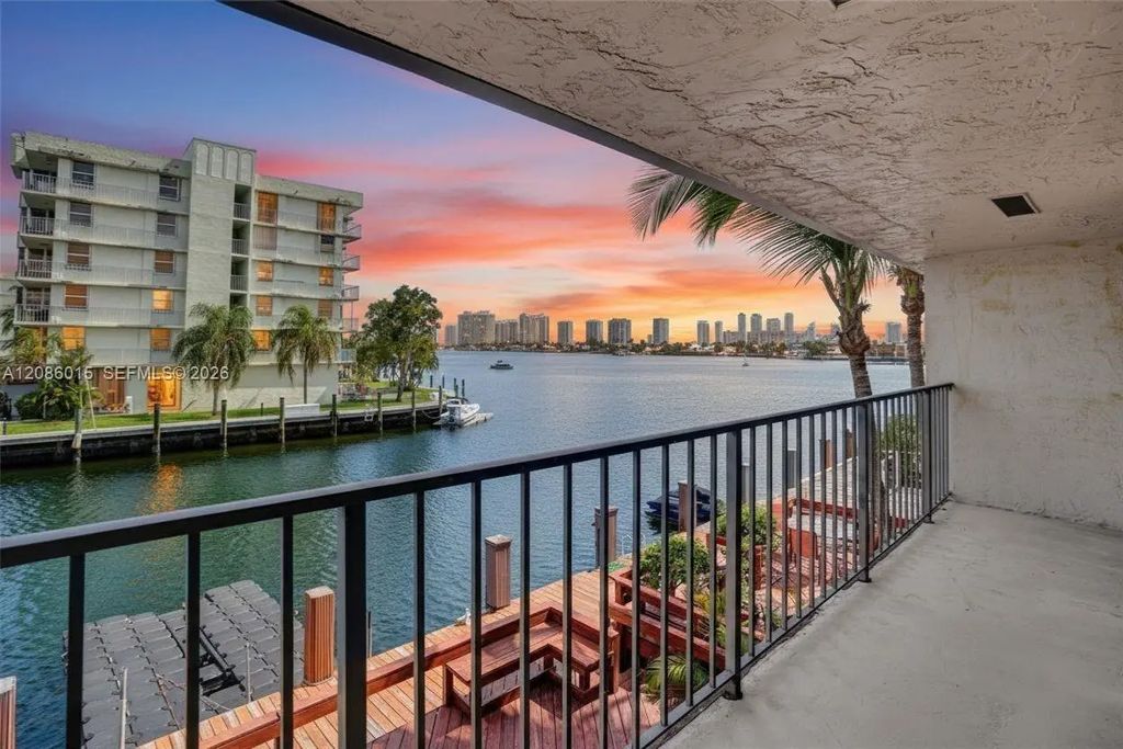 2689 Ne 165th Street #56, North Miami Beach