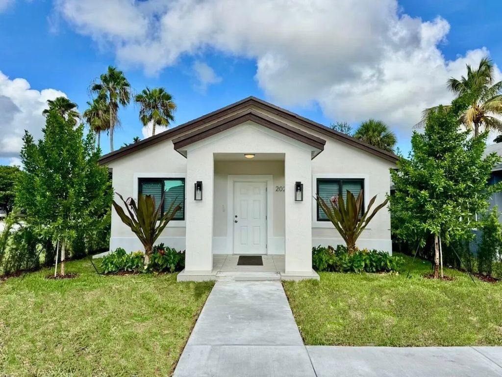20282 Sw 122nd Court E, Miami