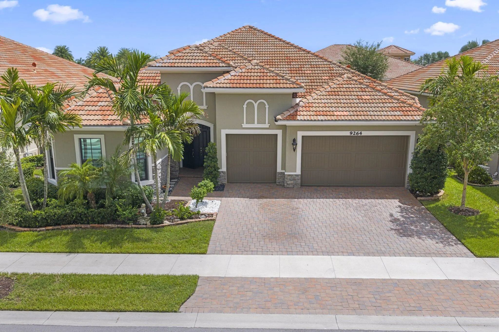 9264 Porto Way, Parkland
