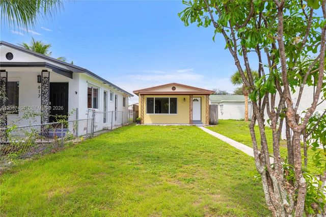 2 of 24 - 619 N D Street, Lake Worth, FL