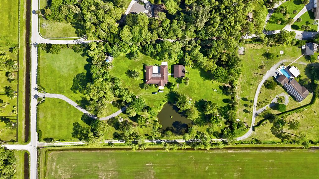 1616 E Road, Loxahatchee