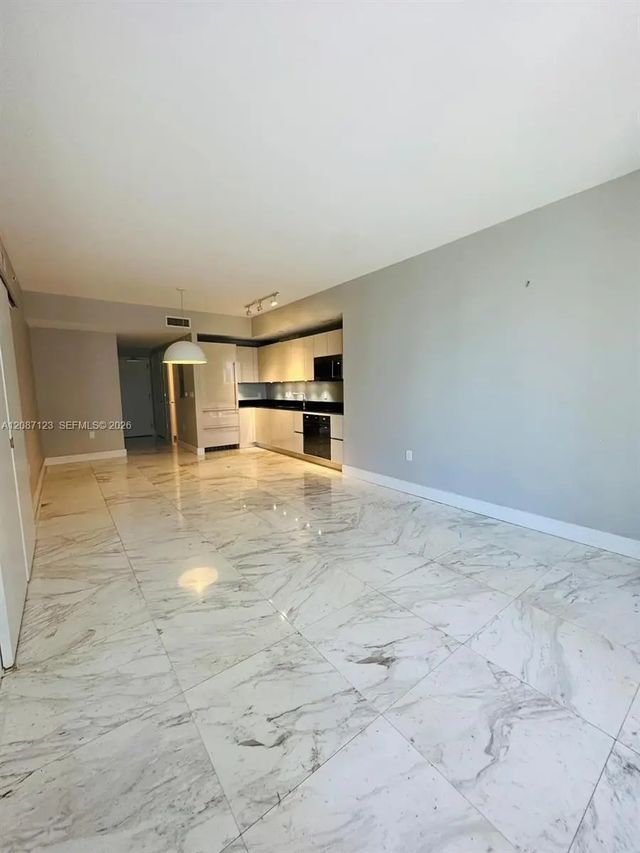 4 of 20 - 1010 Brickell Avenue #4208, Miami, FL