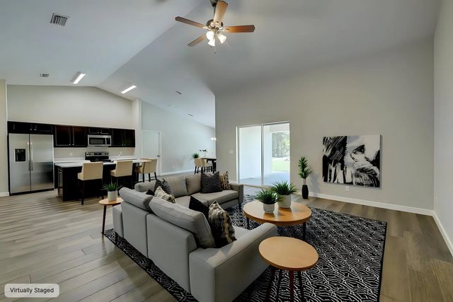 2 of 53 - 929 Sw Cornelia Avenue, Port St. Lucie, FL