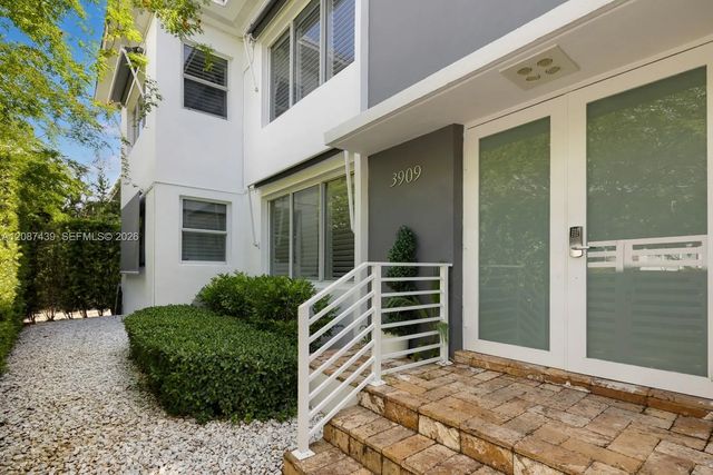 2 of 64 - 3909 Garden Avenue, Miami Beach, FL