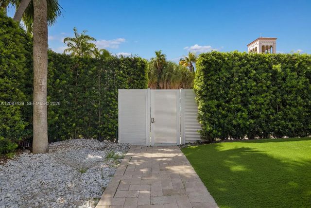 3 of 64 - 3909 Garden Avenue, Miami Beach, FL