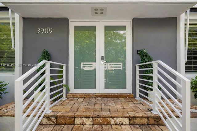 5 of 64 - 3909 Garden Avenue, Miami Beach, FL