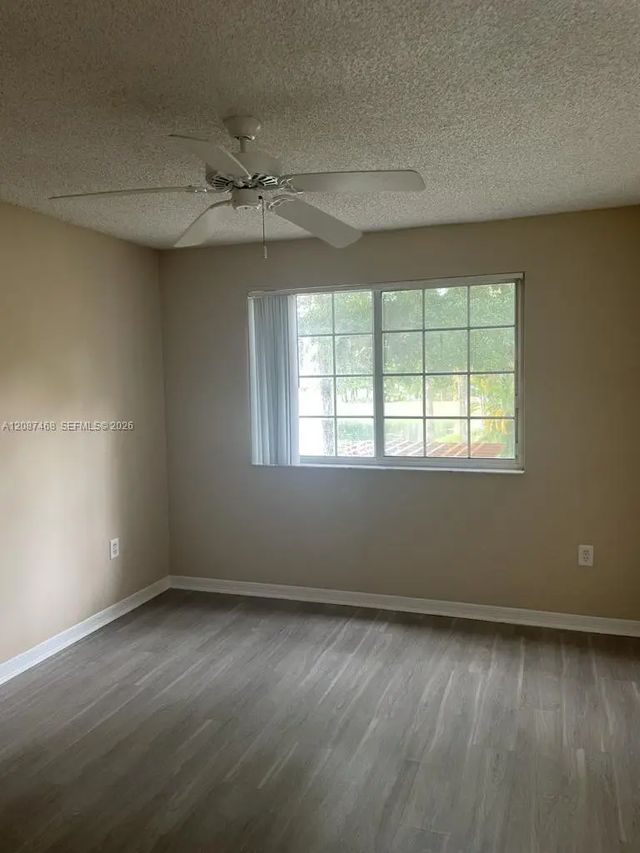 3 of 11 - 4195 N Haverhill Road #318, West Palm Beach, FL