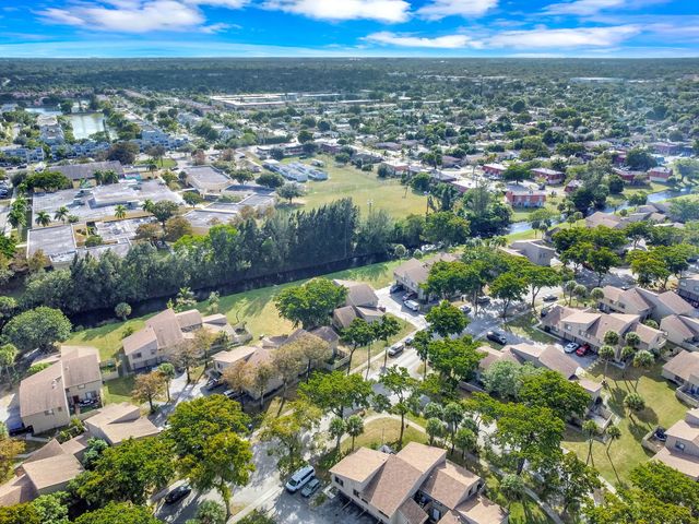 4 of 51 - 5704 Nw 21st Street #32-c, Lauderhill, FL