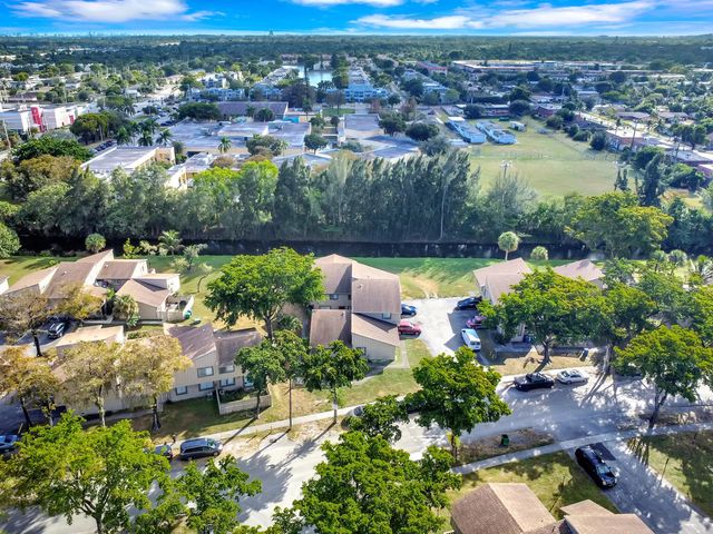 5 of 51 - 5704 Nw 21st Street #32-c, Lauderhill, FL
