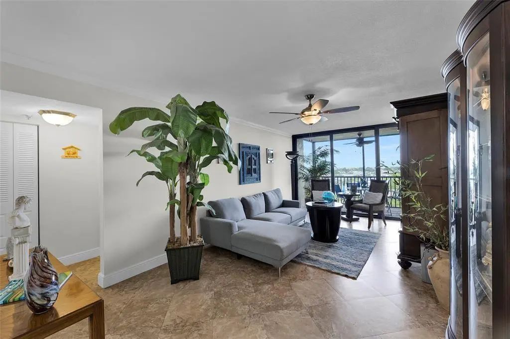 105 Lake Emerald Drive #711, Oakland Park