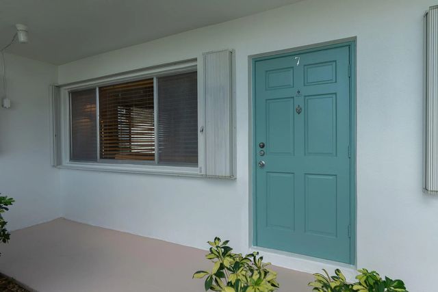 3 of 31 - 2290 Sunset Avenue #7, Lake Worth Beach, FL