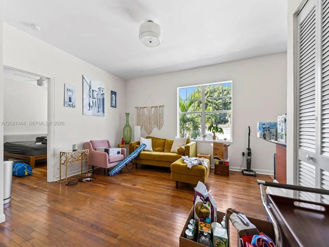 2 of 16 - 1244 Pennsylvania Avenue #302, Miami Beach, FL