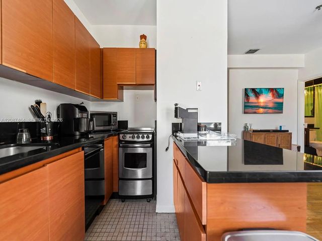 4 of 16 - 1244 Pennsylvania Avenue #302, Miami Beach, FL
