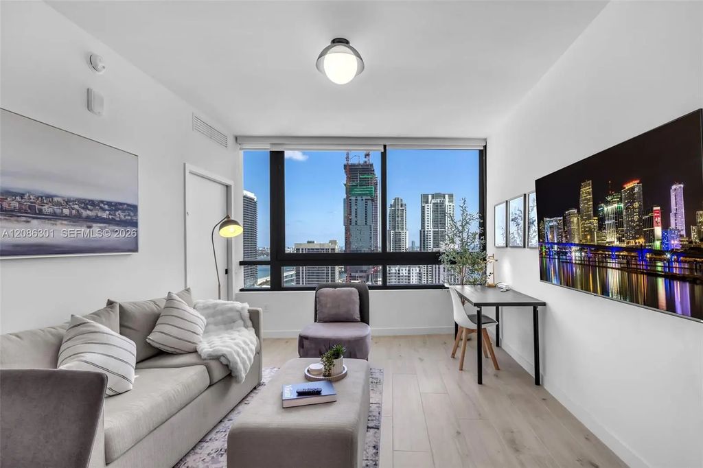 225 N Miami Avenue #3501, Miami