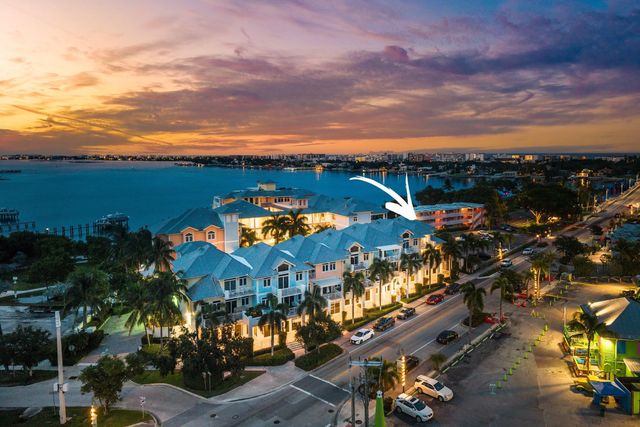 305 E Ocean Avenue #th-7, Lantana