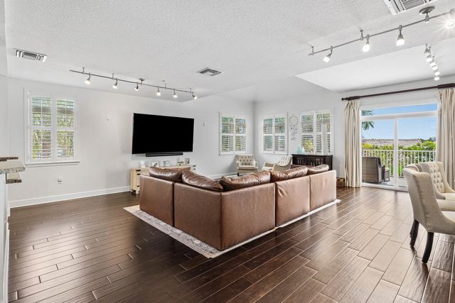 5 of 23 - 305 E Ocean Avenue #th-7, Lantana, FL