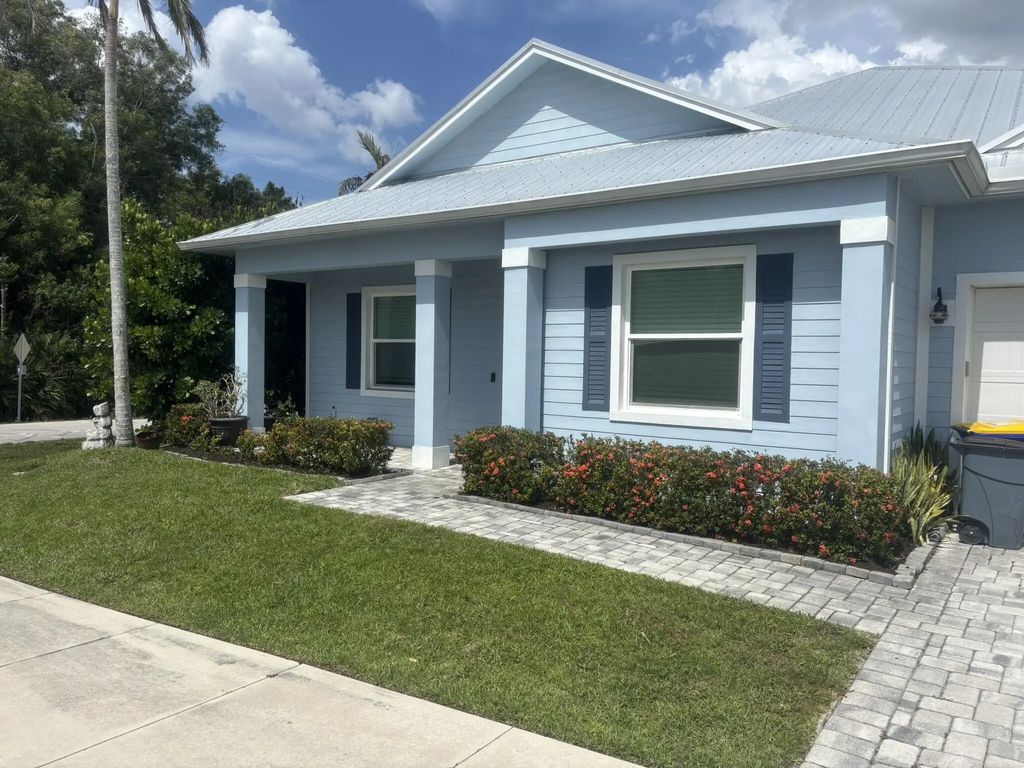 3451 Sw Loggerhead Court, Palm City
