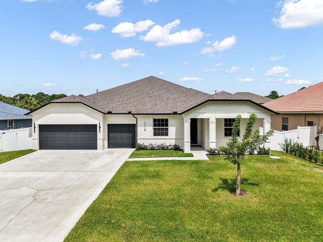 1715 Sw Apache Avenue, Port St. Lucie