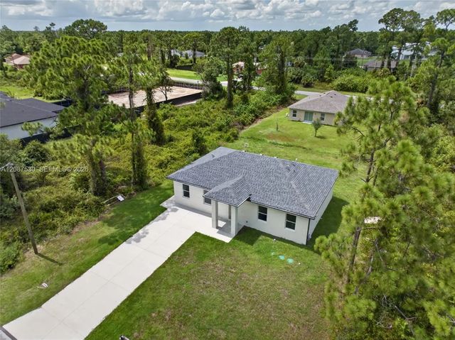 2 of 31 - 308 Mangonia, Lehigh Acres, FL
