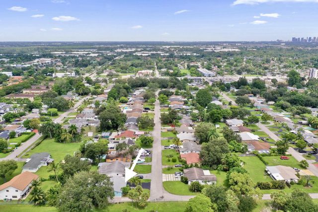 5 of 51 - 5081 Sw 29th Way, Dania Beach, FL