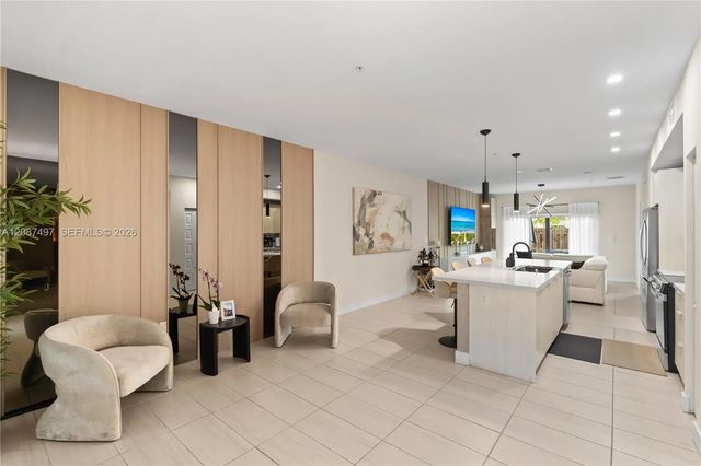 4 of 43 - 7865 Nw 104th Avenue #4, Doral, FL