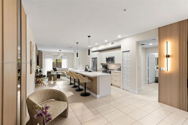 5 of 43 - 7865 Nw 104th Avenue #4, Doral, FL