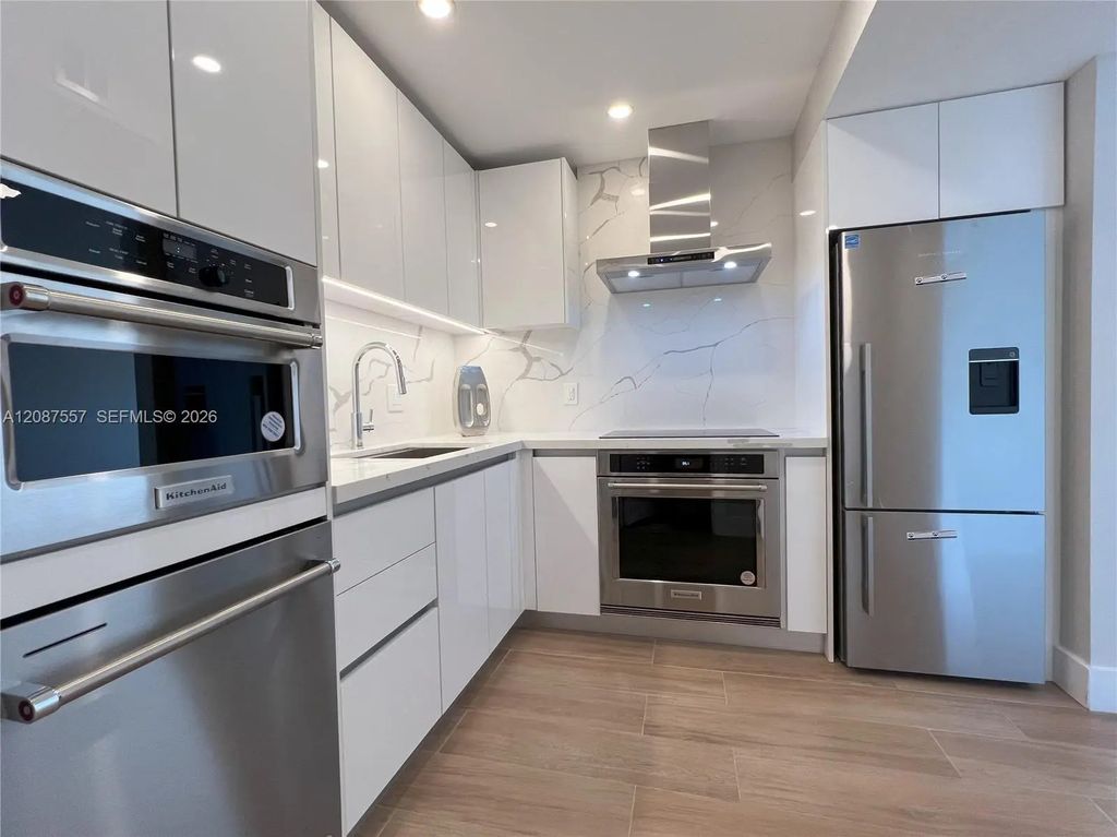 1881 Middle River Drive #207, Fort Lauderdale
