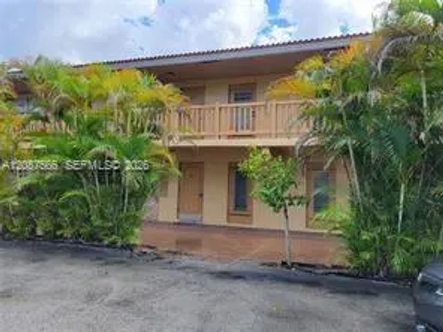 8704 Nw 35th Street #105, Coral Springs