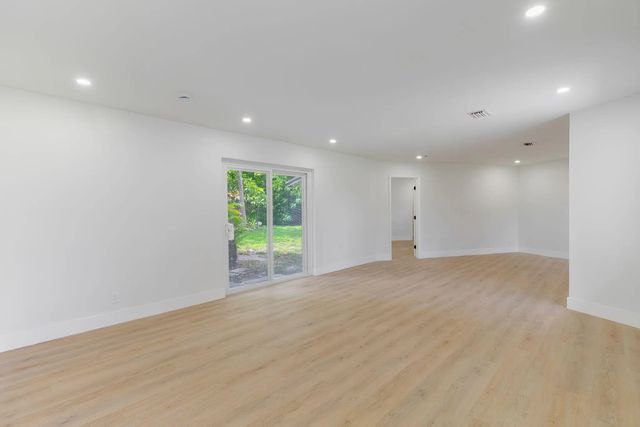 2 of 25 - 413 N Ware Drive, West Palm Beach, FL