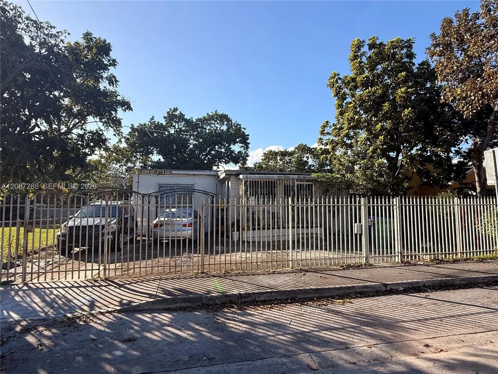 2834 Nw 11th Avenue, Miami