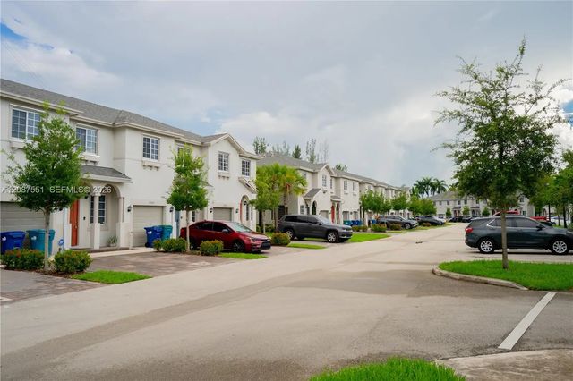 2 of 40 - 20828 Nw 9 Path, Miami Gardens, FL