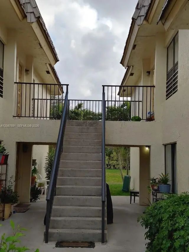 11128 Royal Palm Boulevard #8-10, Coral Springs