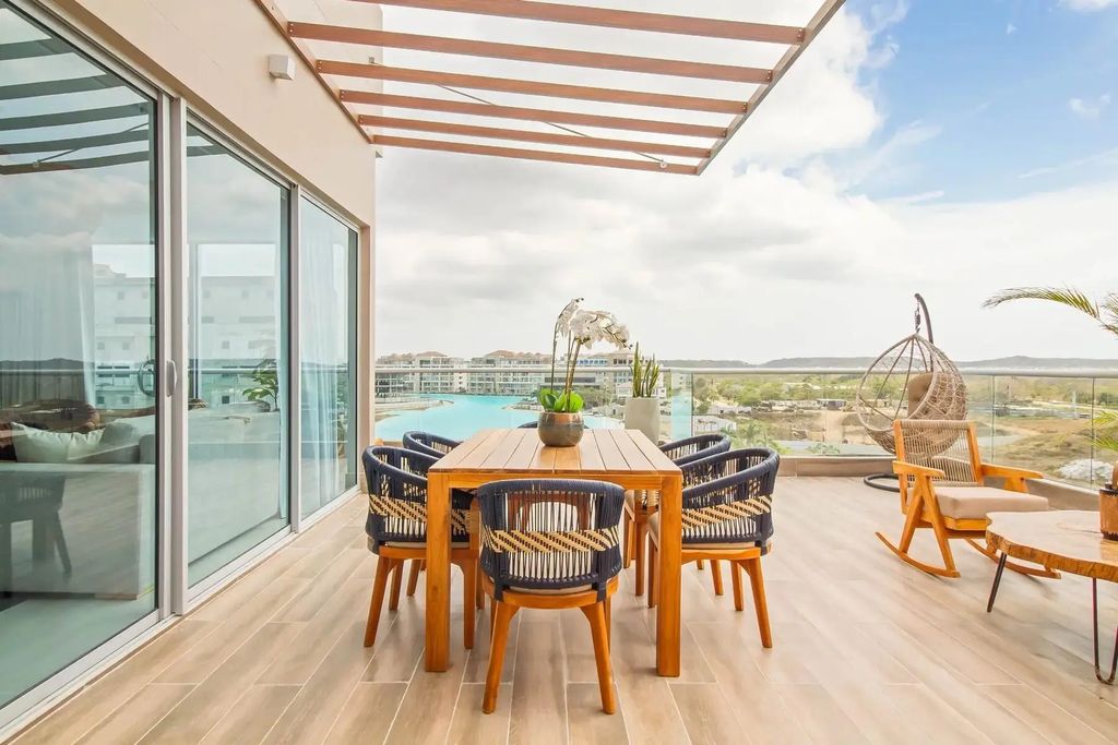 Km 12  Anillo Vial Baia Kristal, Cartagena #kabo 2 Apt 6f, 