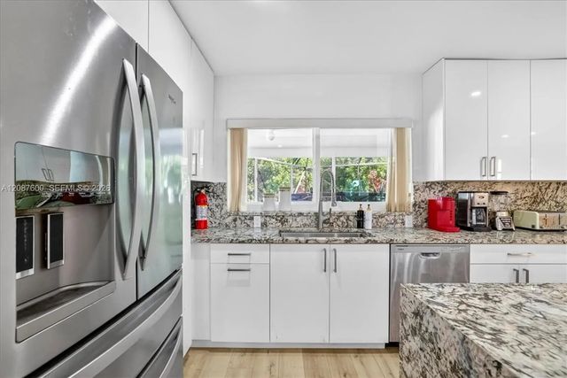 5 of 28 - 3211 Calle Largo Drive, Hollywood, FL