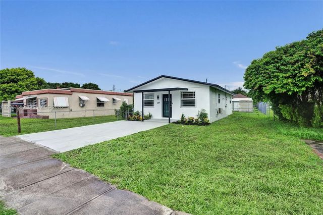 3 of 33 - 1341 Nw 75th Street, Miami, FL