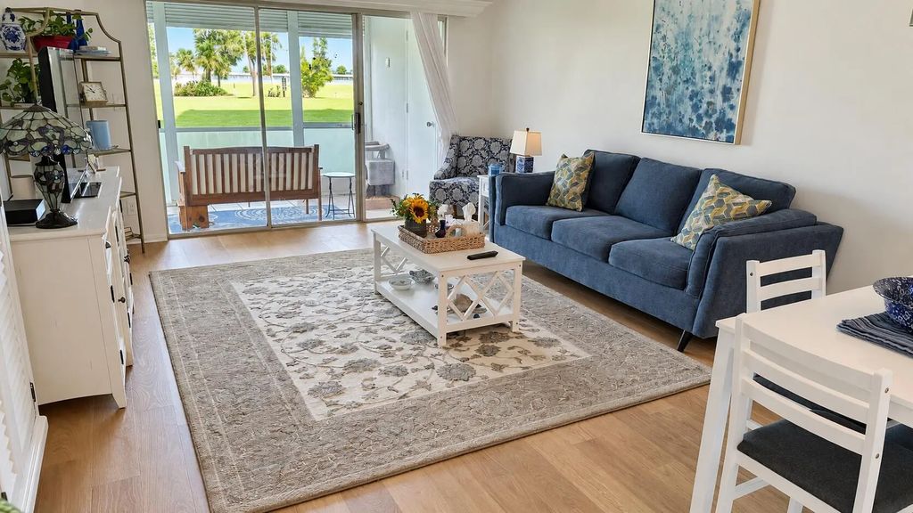 3661 Via Poinciana #113, Lake Worth