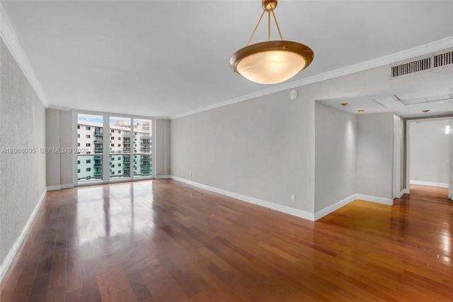 5 of 49 - 19390 Collins Avenue #1520, Sunny Isles Beach, FL