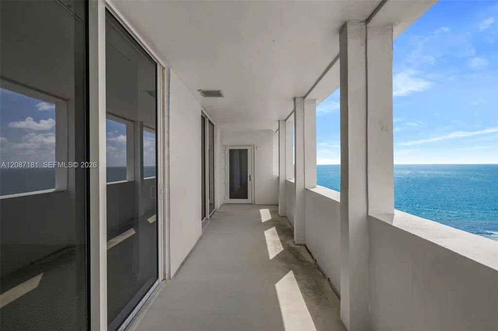 10275 Collins Avenue #1511, Bal Harbour