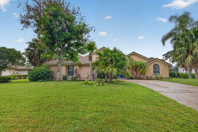 2 of 52 - 1306 Sw Cottonwood Cove, Port St. Lucie, FL